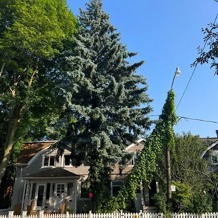 Cabbagetown Retreat Villa